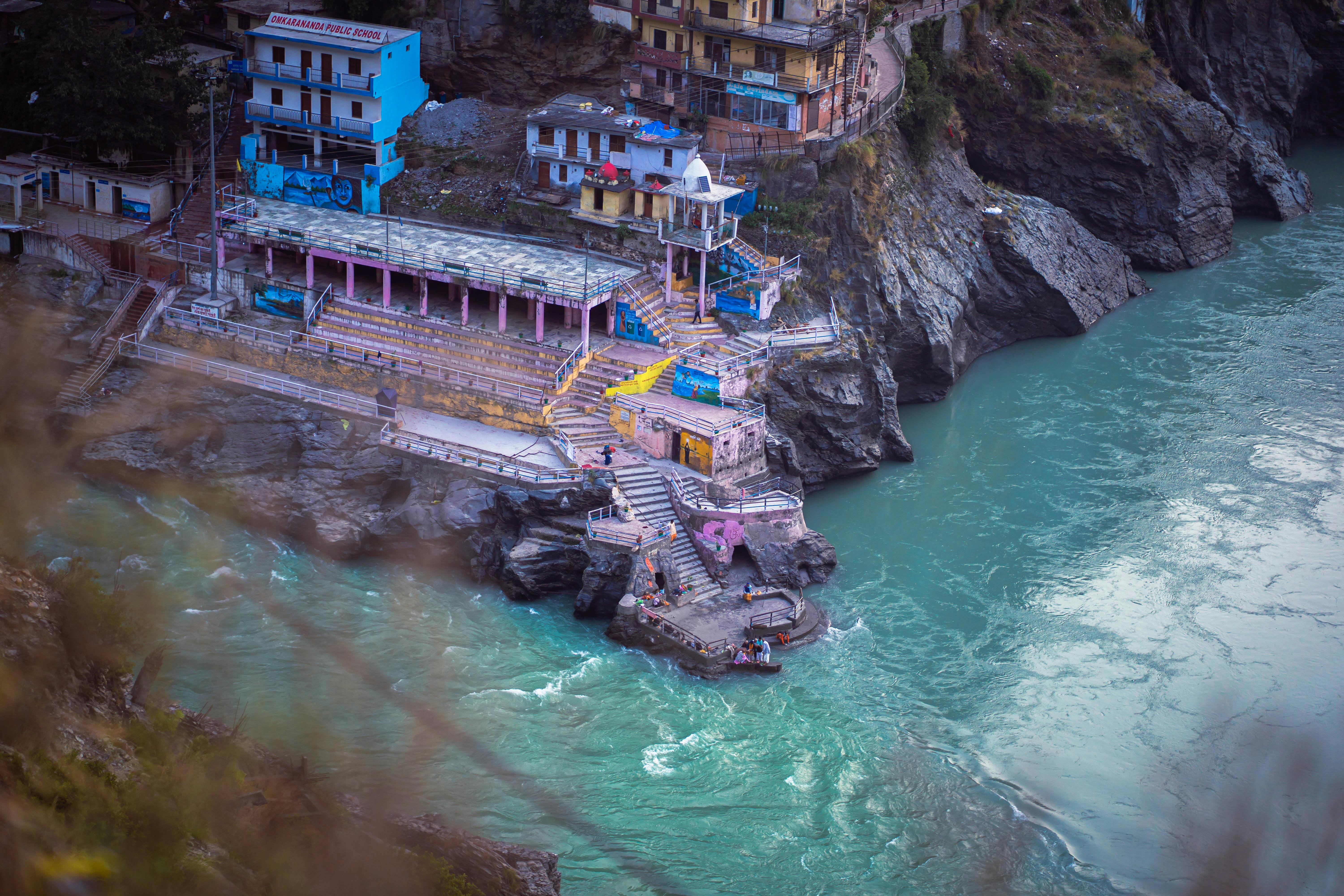 Choose the Best Chardham Yatra Travel Agency